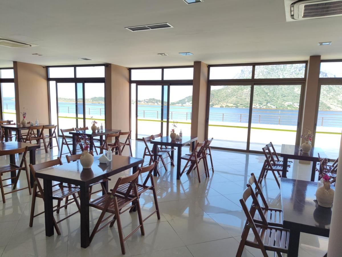 Plaza Hotel Masouri Exteriör bild