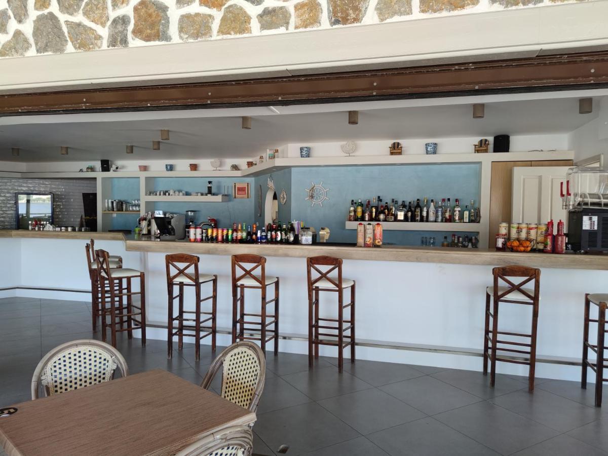 Plaza Hotel Masouri Exteriör bild