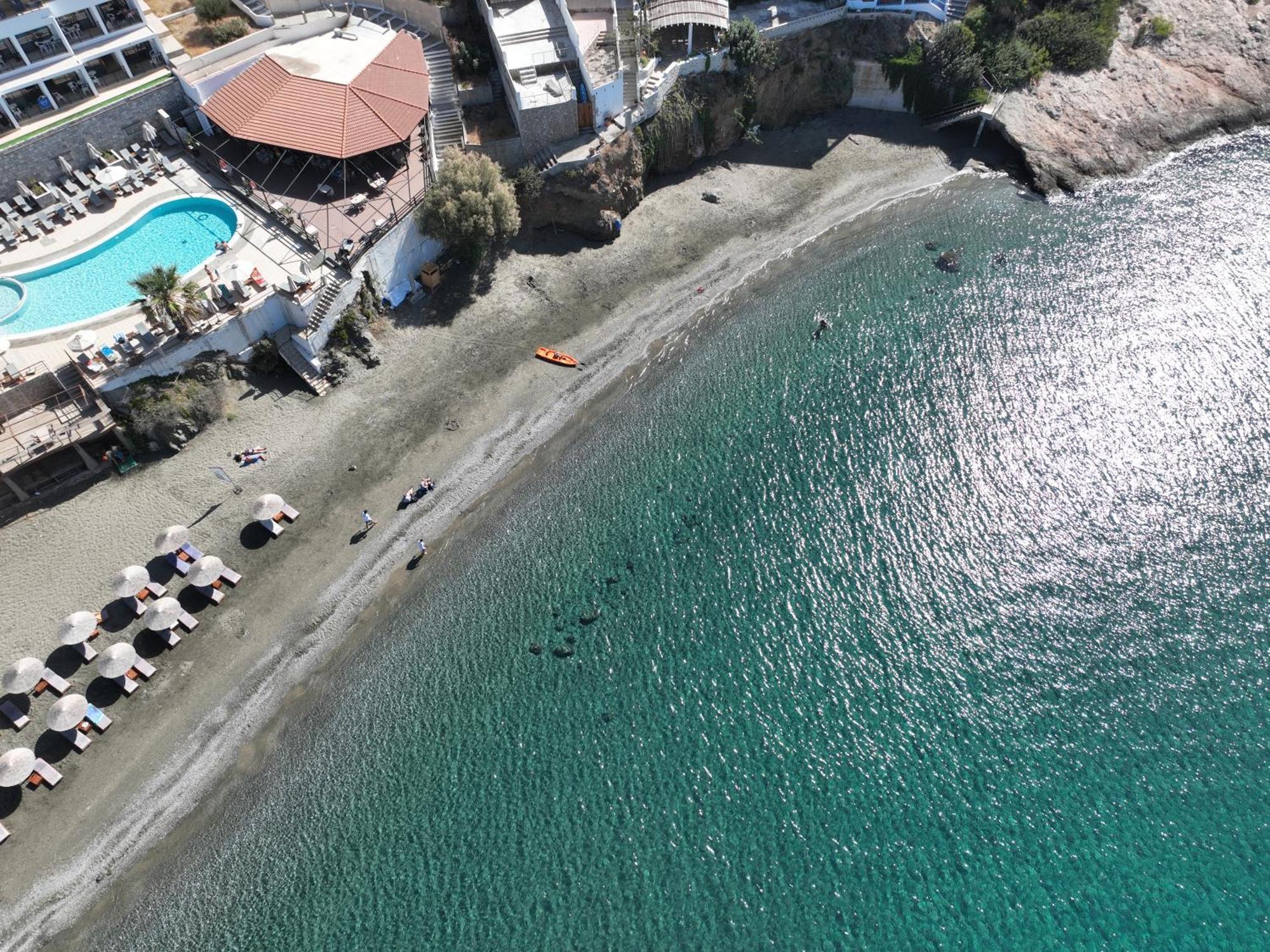 Plaza Hotel Masouri Exteriör bild