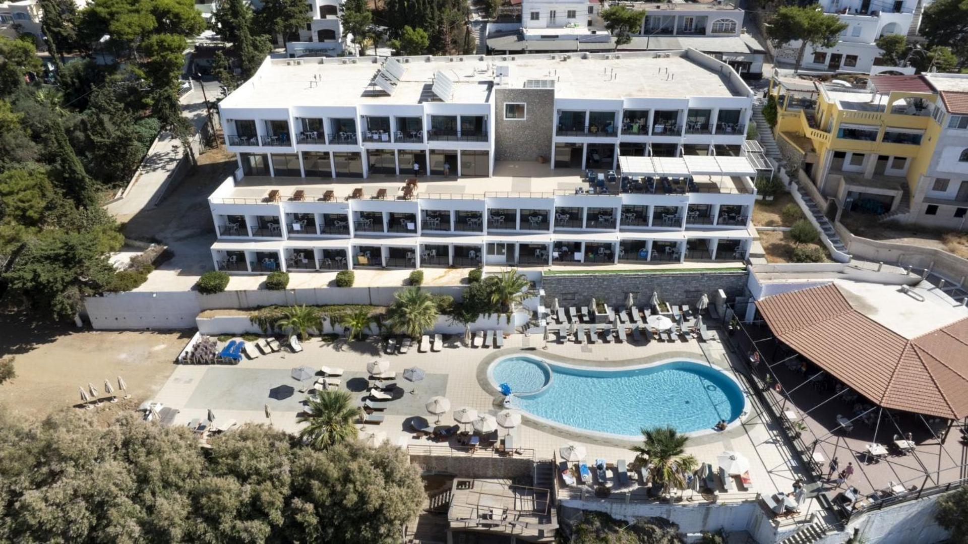 Plaza Hotel Masouri Exteriör bild